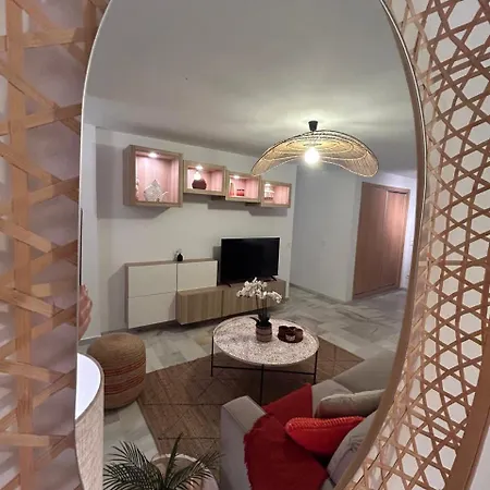 Nomad Milos Y Bali * Marbella