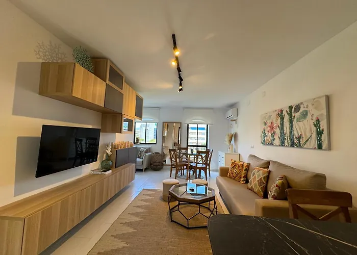 Nomad Milos Y Bali Marbella