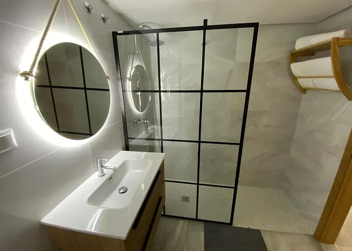 Nomad Milos Y Bali Marbella