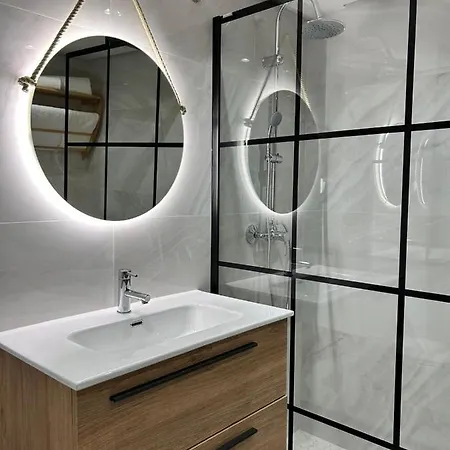 Nomad Milos Y Bali *