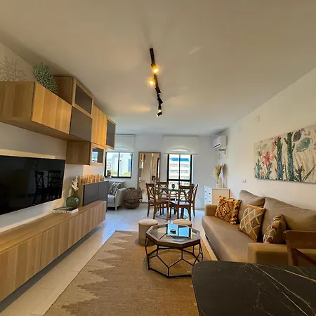 Nomad Milos Y Bali Marbella